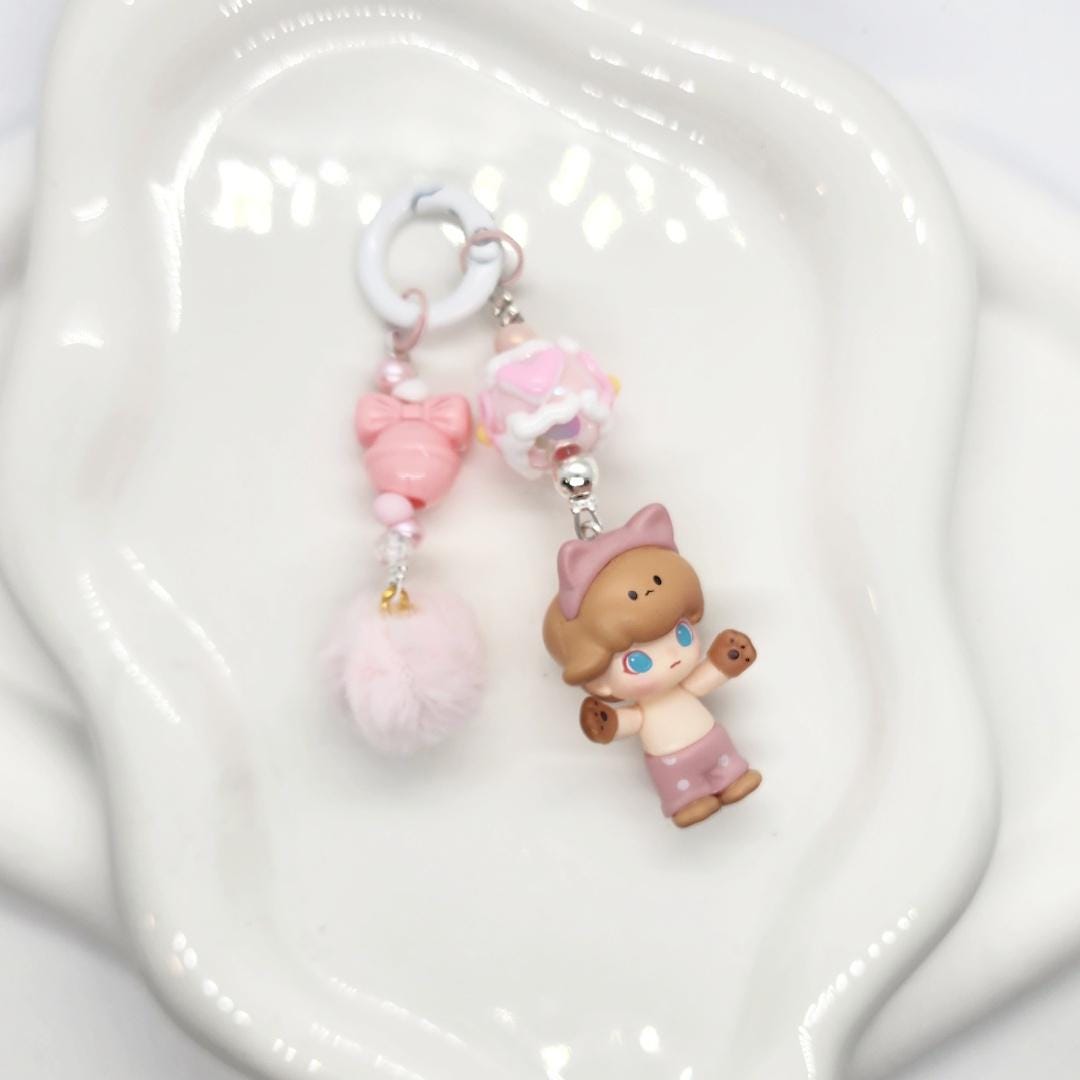 Dimoo edited bean figure small keychain, one of a kind, great gift, phone charm Mother's Day