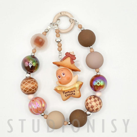 StudioNisy Handmade Twinkle Twinkle medium sized bean beaded keychain or phone charm