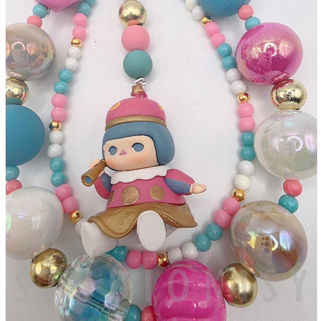 StudioNisy Pucky Bean oneofakind handmade - keychain or phone charm